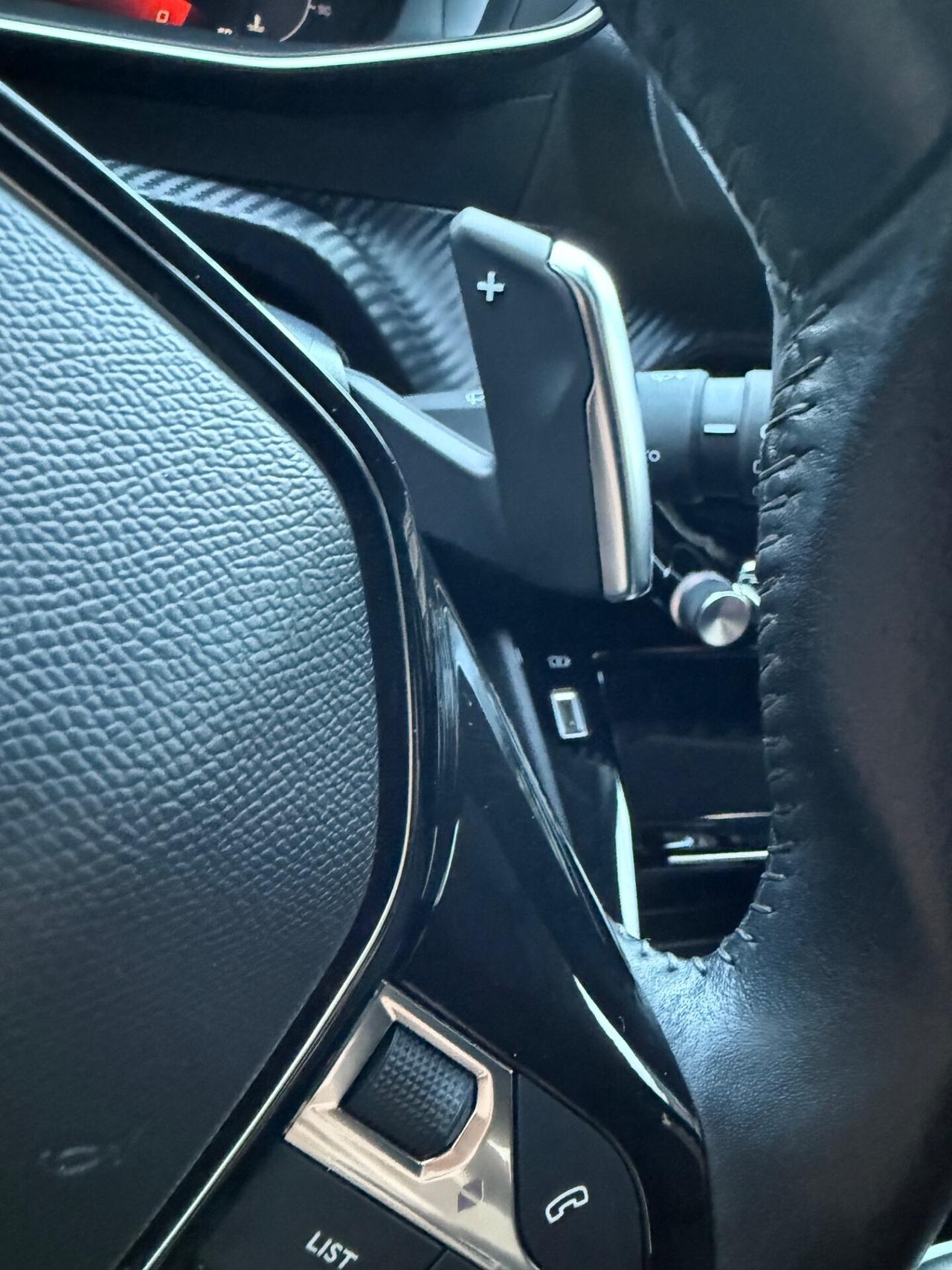 Peugeot 2008 1.5 Diesel EAT8 GT Pack uni proprietario