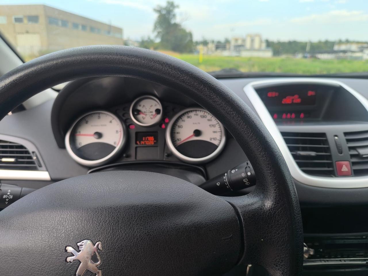 Peugeot 207 90 cv