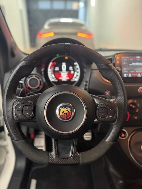 Abarth 695 C 1.4 Turbo T-Jet 180 CV M.T.A.