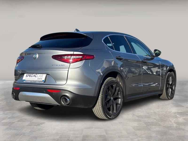 Alfa Romeo Stelvio 2.0 Turbo First Edition Q4 Auto