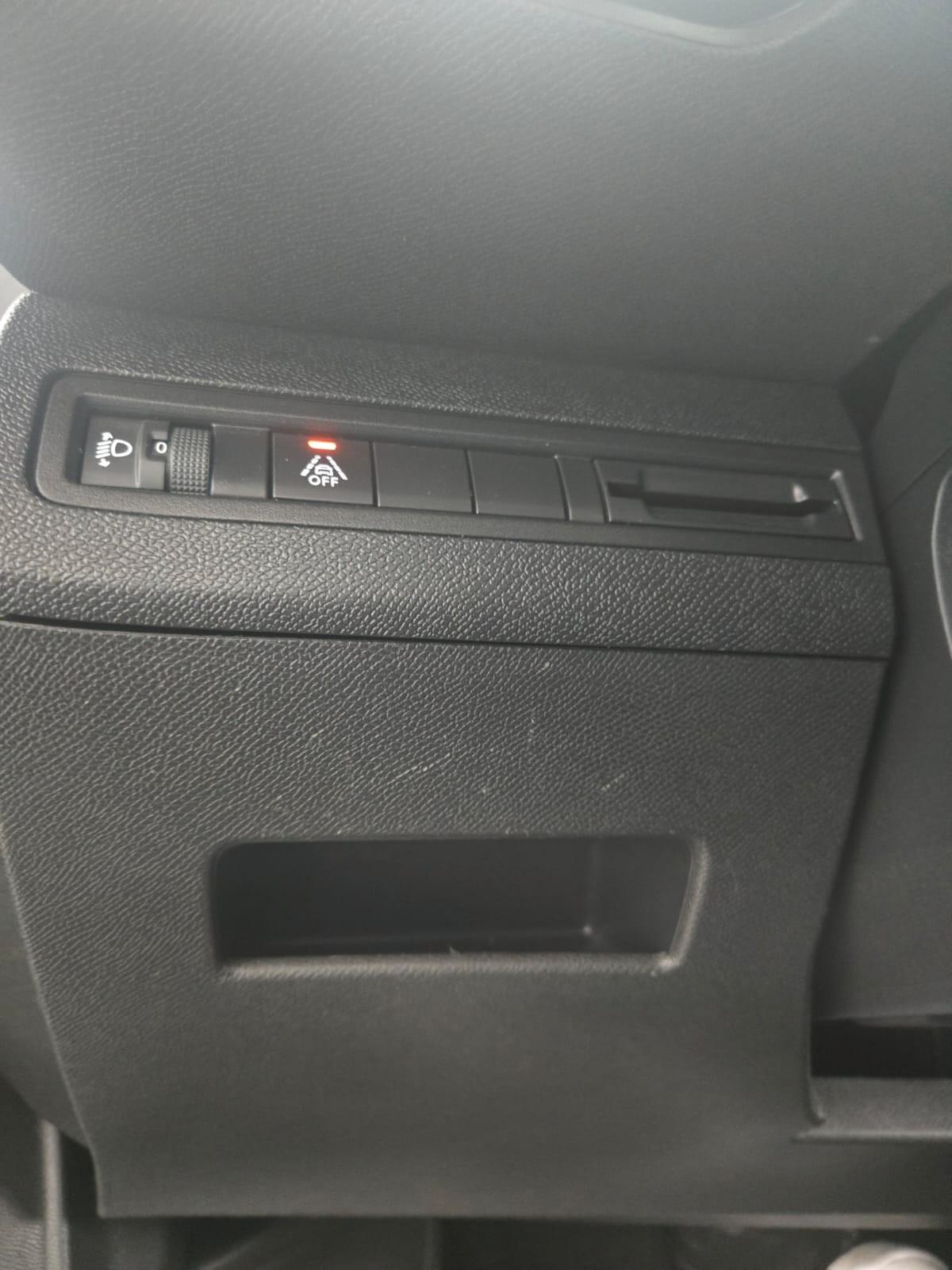 Peugeot 3008 BlueHDi 130 S&S EAT8 Allure