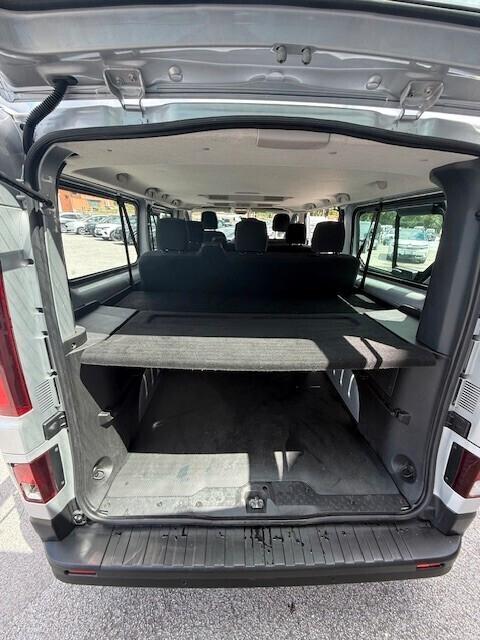 Renault Trafic T27 2.0 dCi 120CV PC-TN Zen 9 POSTI