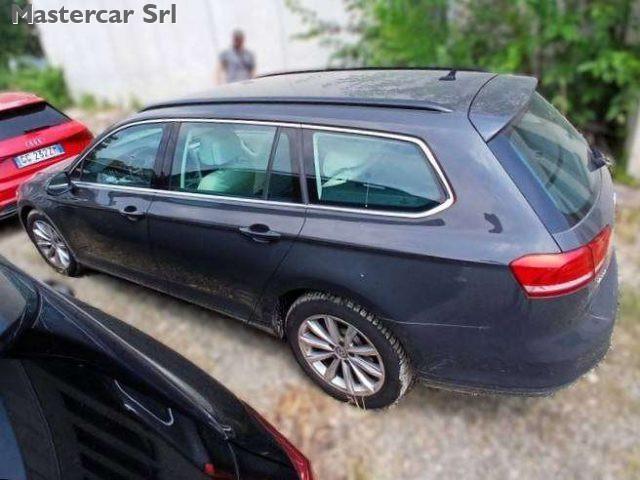 VOLKSWAGEN Passat Variant Passat VIII Variant 1.6 tdi Business Navi 120cv