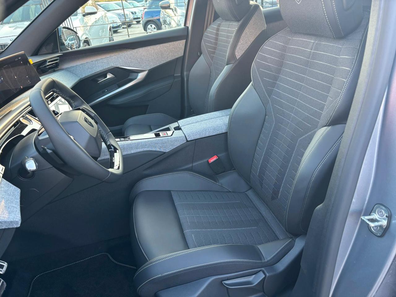 Peugeot 3008 Hybrid 136 e-DCS6 GT