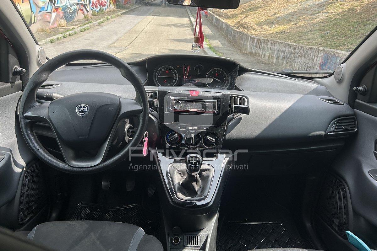 LANCIA Ypsilon 1.2 69 CV 5 porte Silver