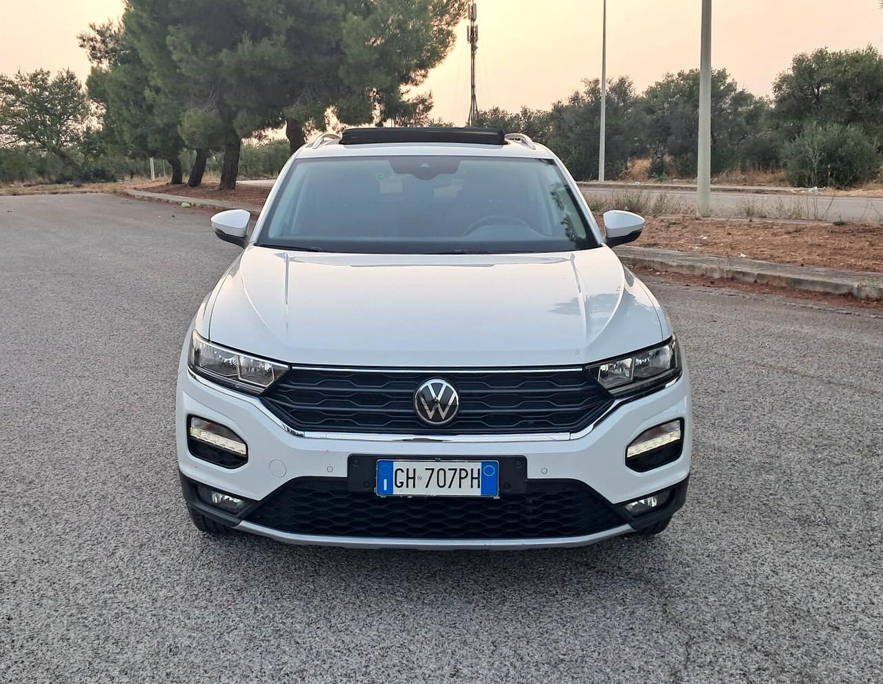 Volkswagen T-Roc 2.0 TDI SCR 150 CV DSG Business BlueMotion Technology con tetto panoramico (IVA Esp)