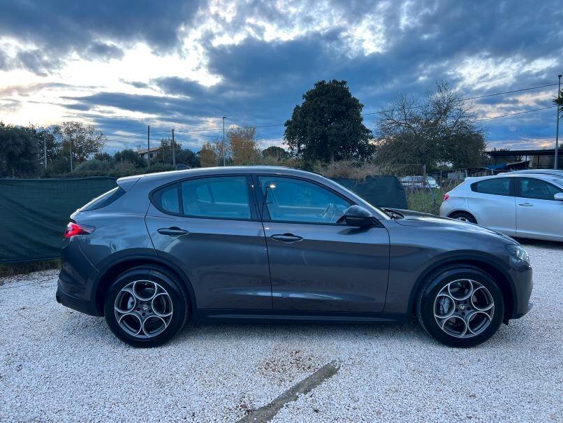 Alfa Romeo Stelvio 2.2 Turbodiesel 160 CV AT8 RWD Sprint