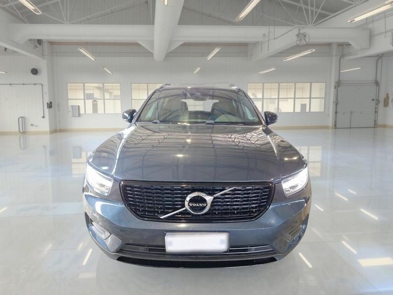 VOLVO XC40 T4 PLUG-IN HYBRID AUTO RECHARGE R-DESIGN 5 PORTE SUV