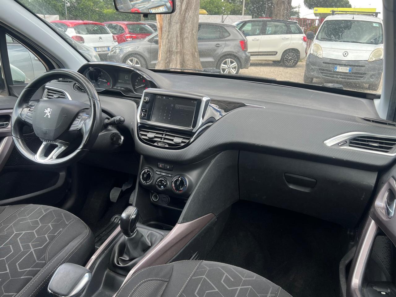 Peugeot 2008 BlueHDi 100 Black Matt Finanziabile