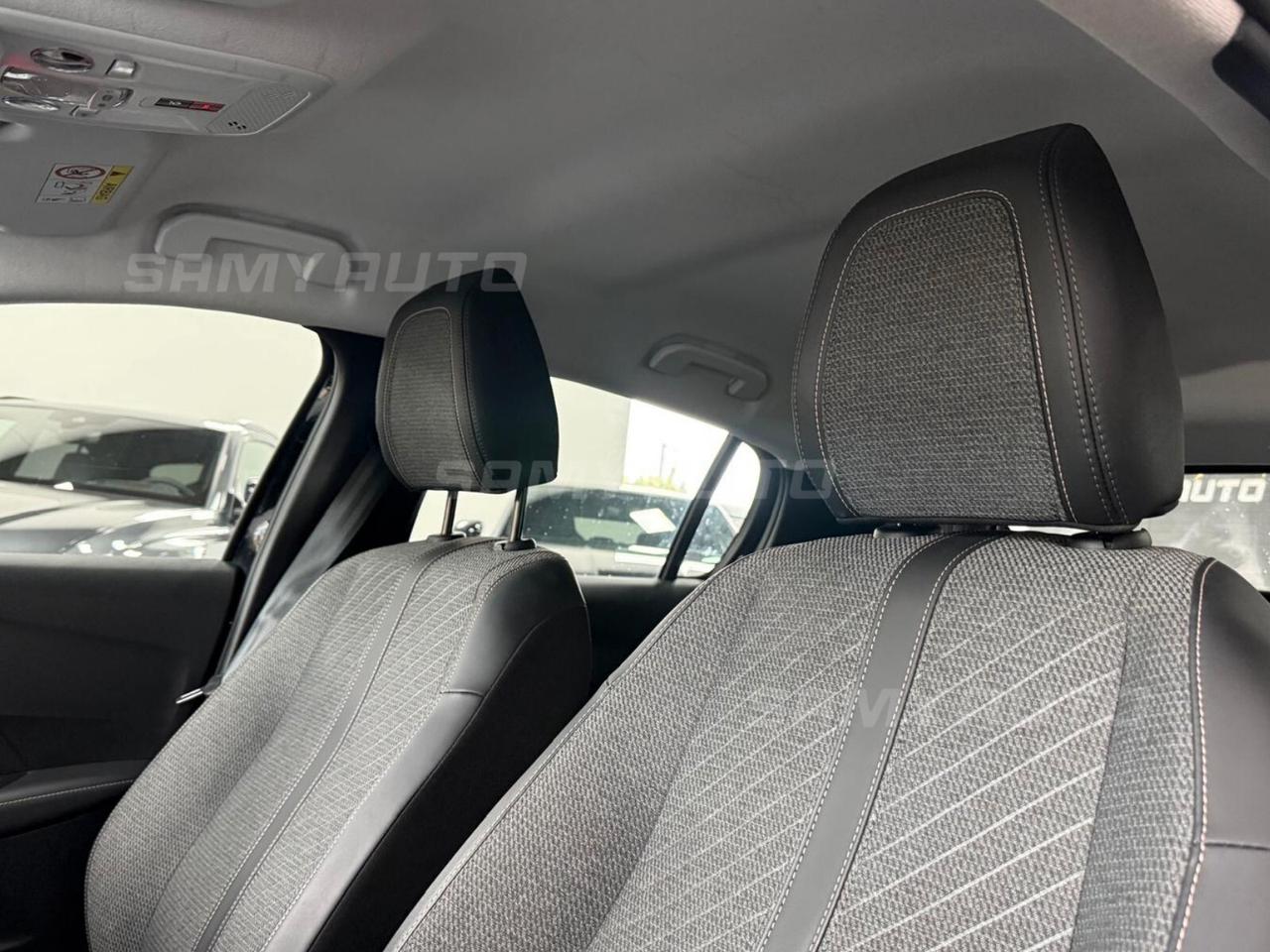 Peugeot 208 1.2 puretech Style