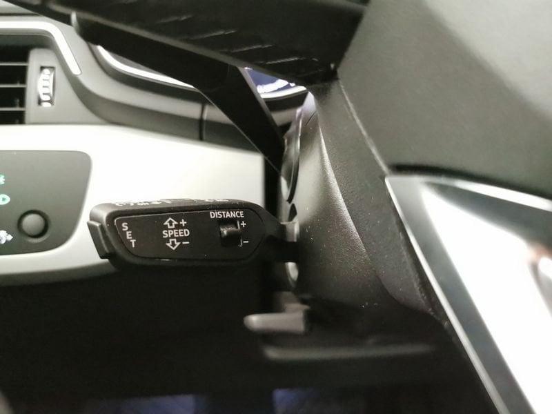 Audi A4 allroad 40 2.0 tdi mhev Identity Contrast quattro 204cv s-tronic