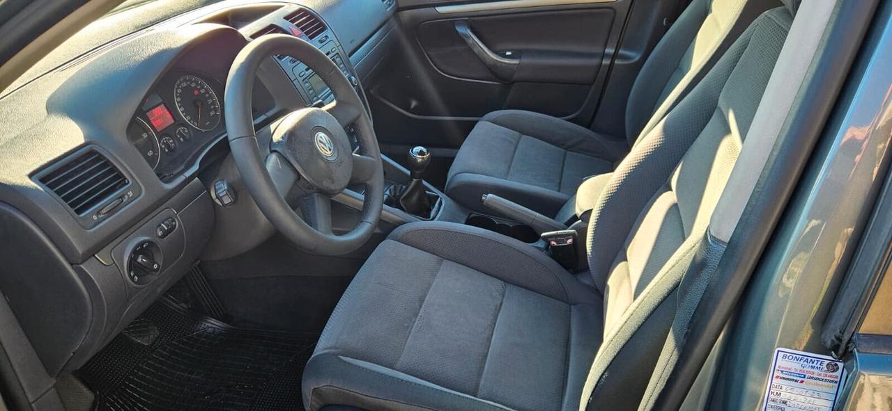 Volkswagen Golf 2.0 TDI 5p. Comfortline