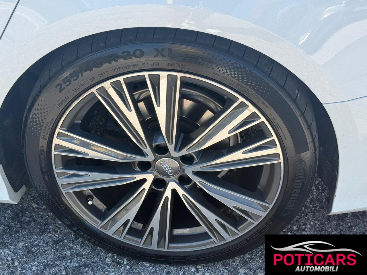 Audi A6 Avant 40 2.0 TDI S tronic line
