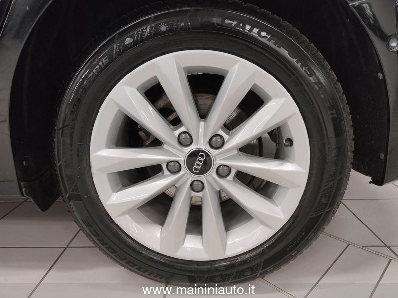 Audi A3 30 TFSI Business Cambio Automatico