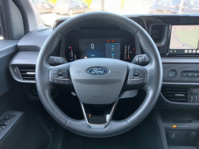 FORD Tourneo Courier 1.0 EcoBoost Titanium