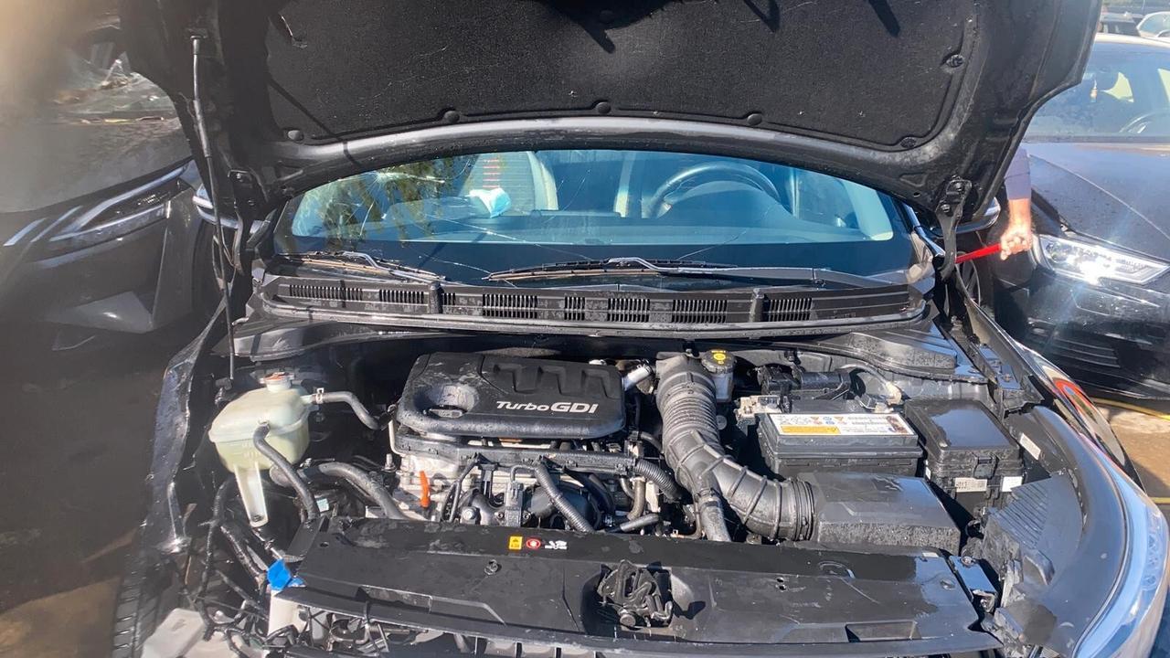 Kia Stonic 1.2 2023 - incidentata