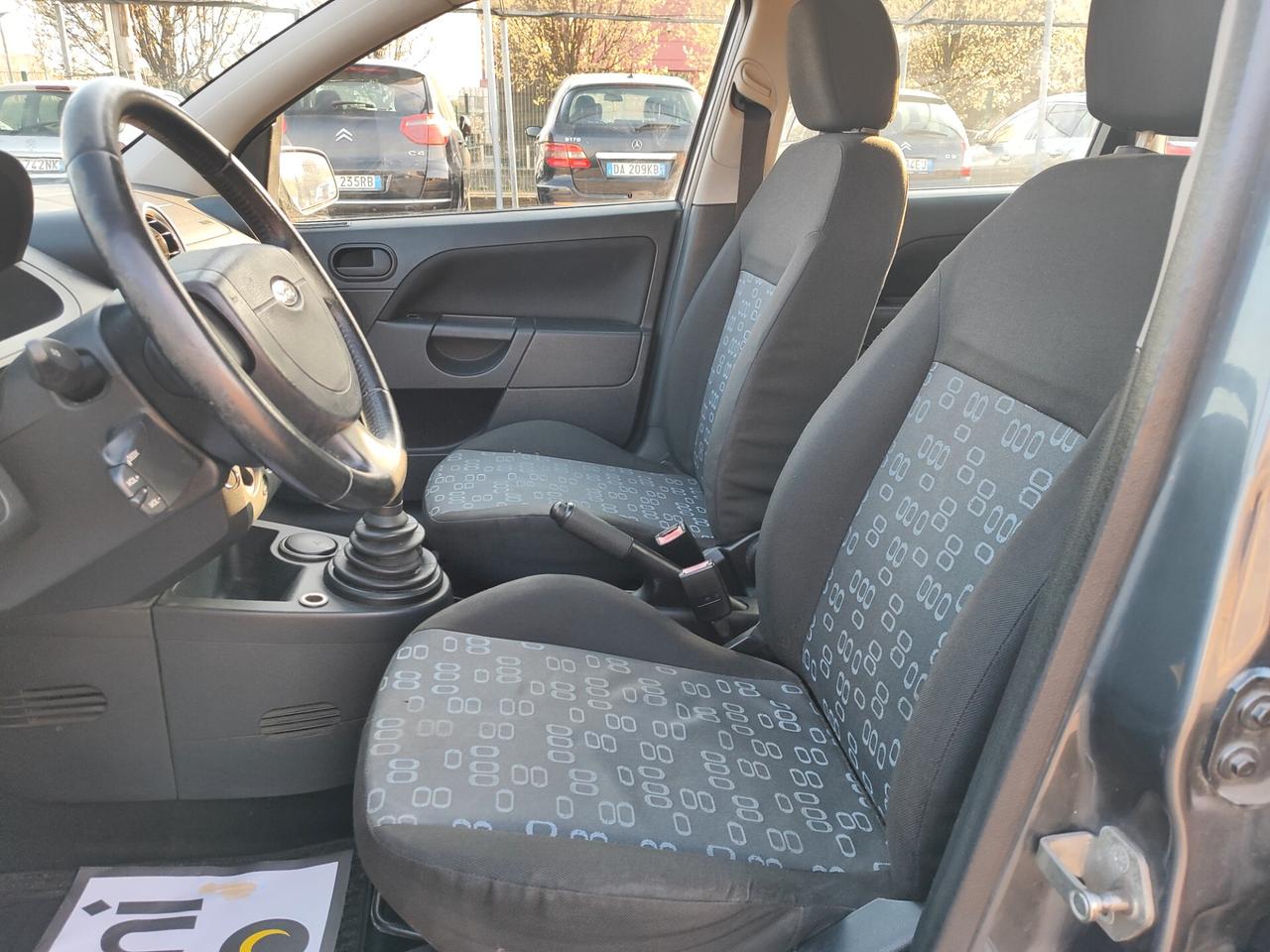 Ford Fiesta 1.2 16V 5p. Zetec