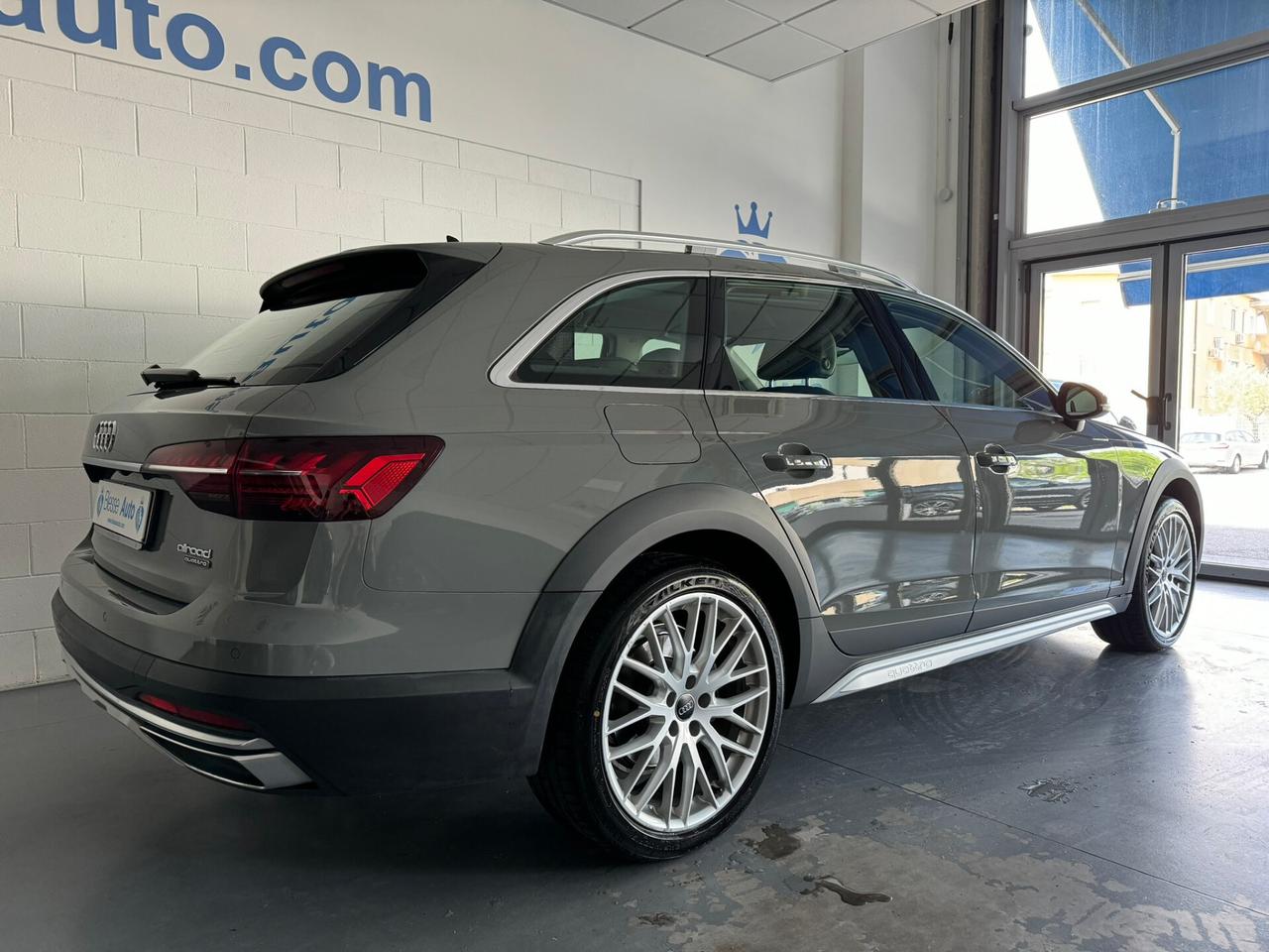 Audi A4 allroad A4 allroad 40 TDI S-Tronic Identity Contrast