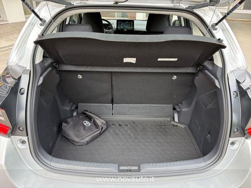 Toyota Yaris Hybrid Trend MY22