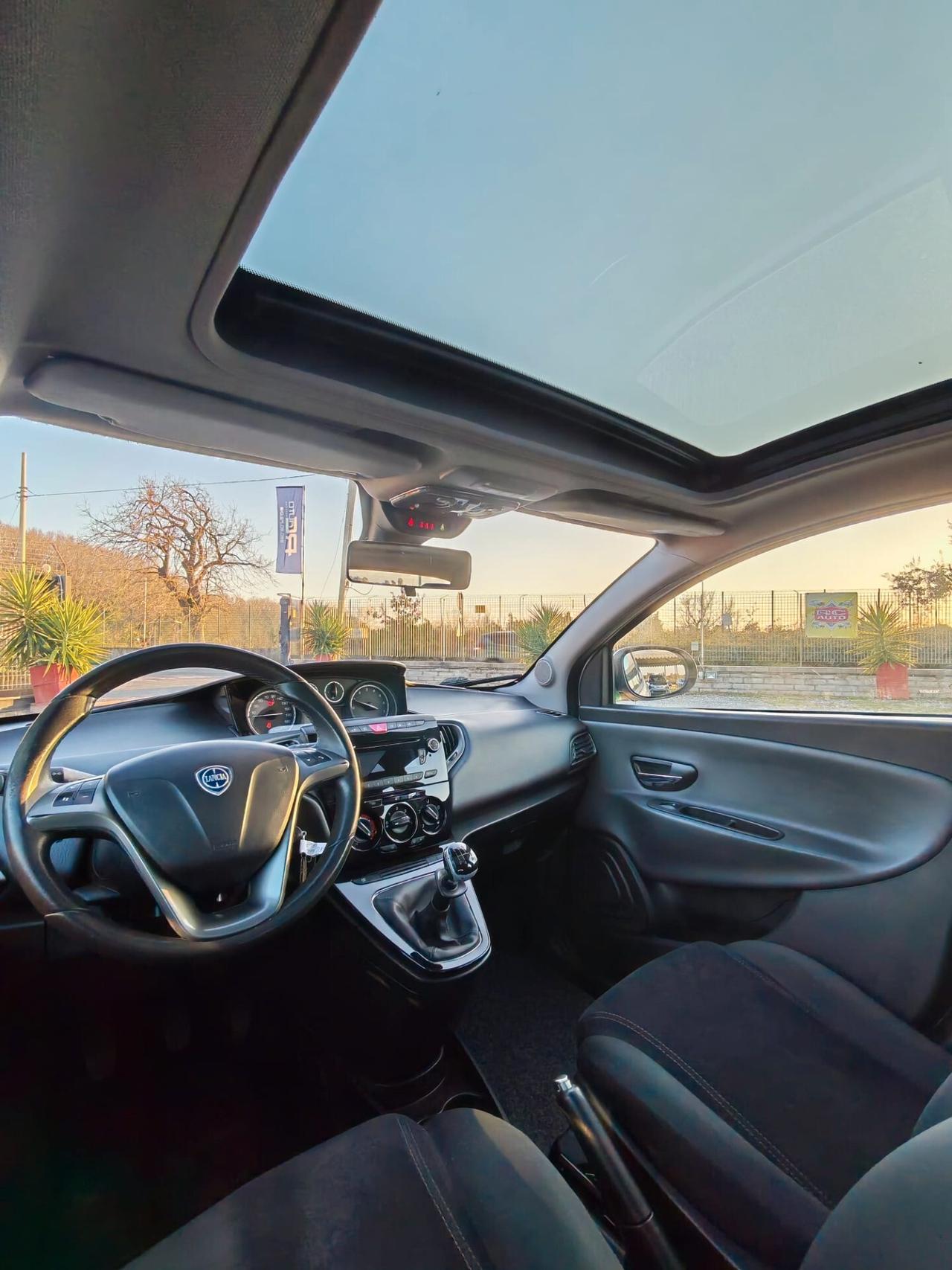 Lancia Ypsilon 1.2 69 CV 5 porte GPL Ecochic Gold