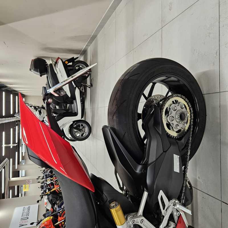Ducati Panigale V2 - 2023