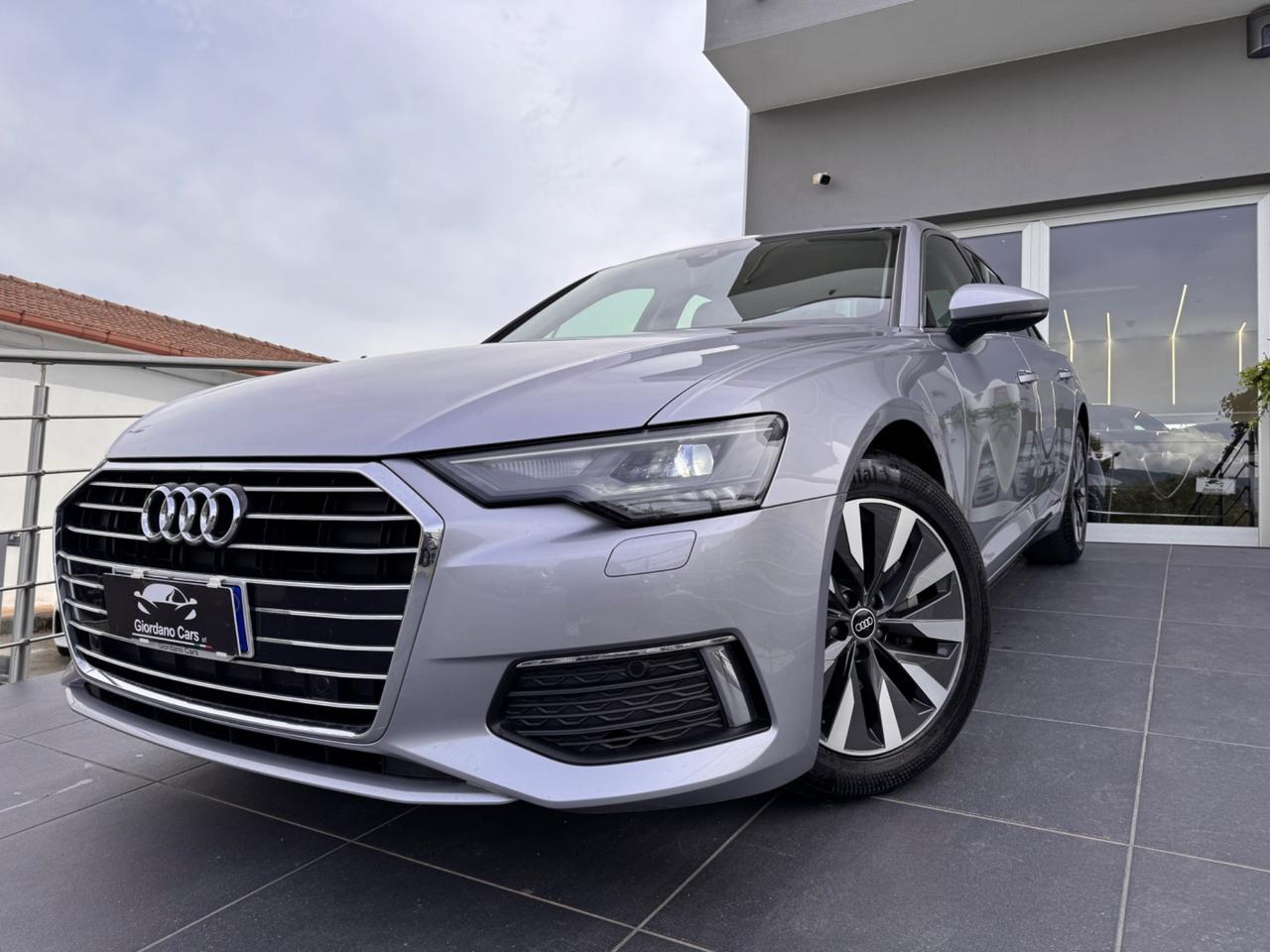 Audi A6 40 2.0 TDI S tronic 204cv uff audi Italia