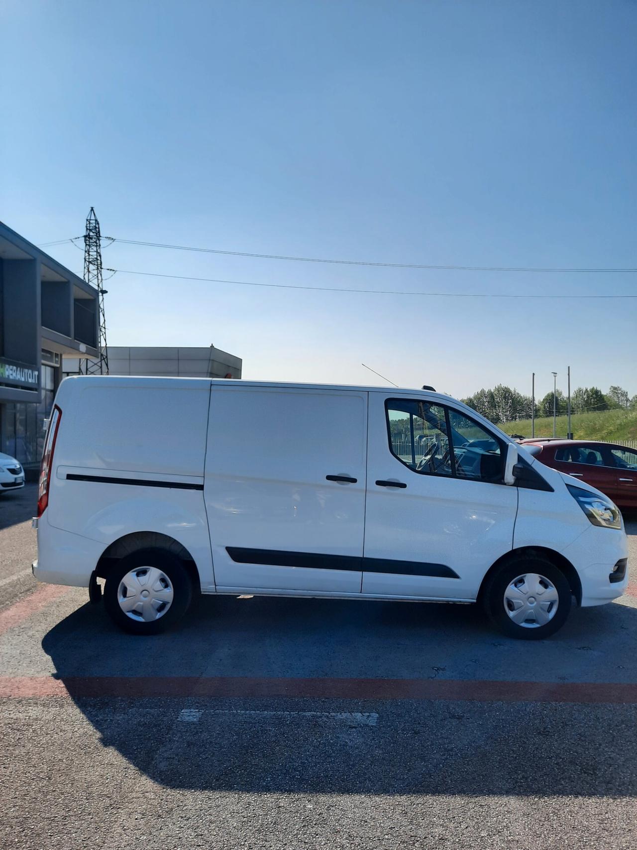 Ford Transit Custom 320 2.0 EcoBlue Hybrid 130 PC PR.IVATO Furgone Trend