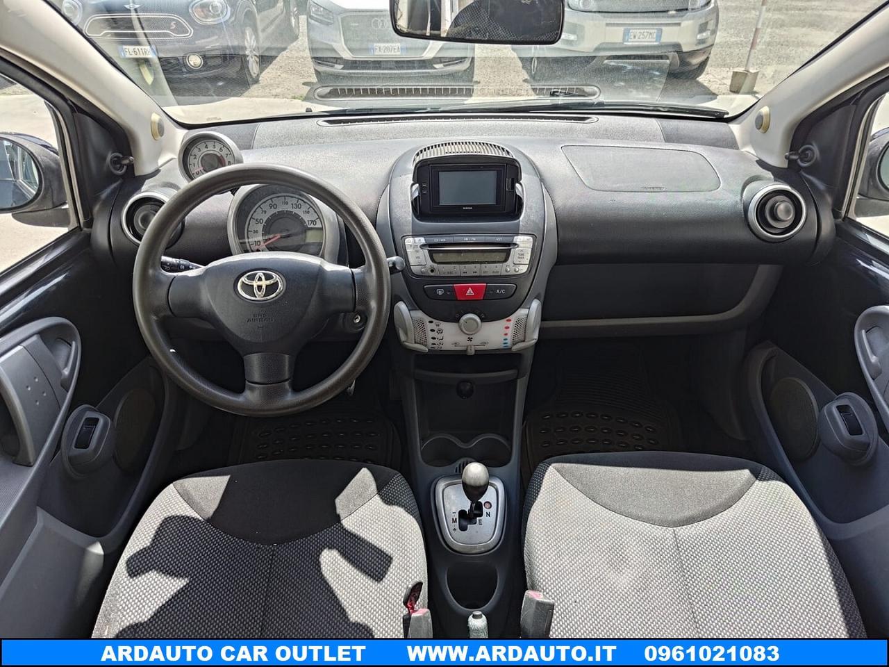 Toyota Aygo 1.0 automatica 5 porte 70 cv