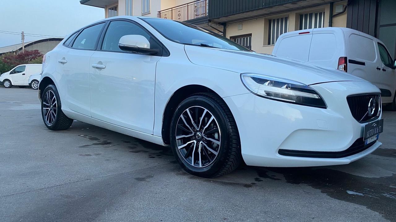 Volvo V40 D2 Business Plus
