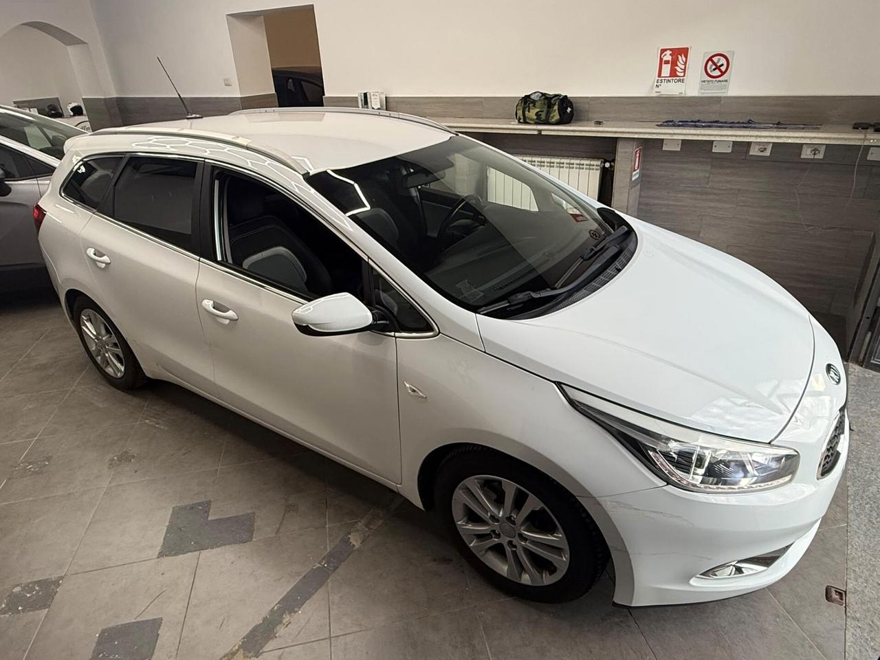 Kia Ceed cee'd 1.6 CRDi 128 CV SW Stop&Go high tech