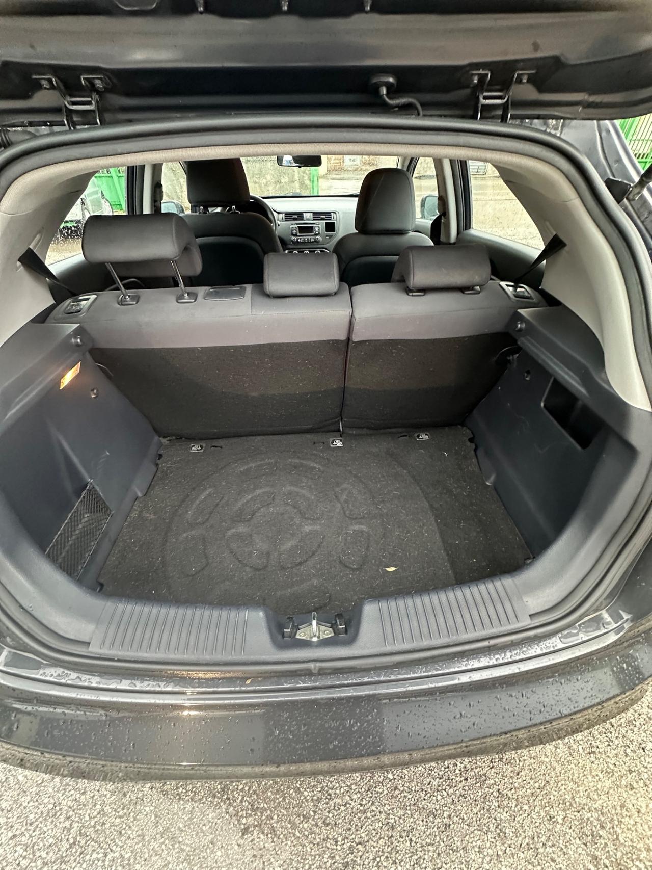 Kia Rio 1.1 CRDi WGT 5p. EX