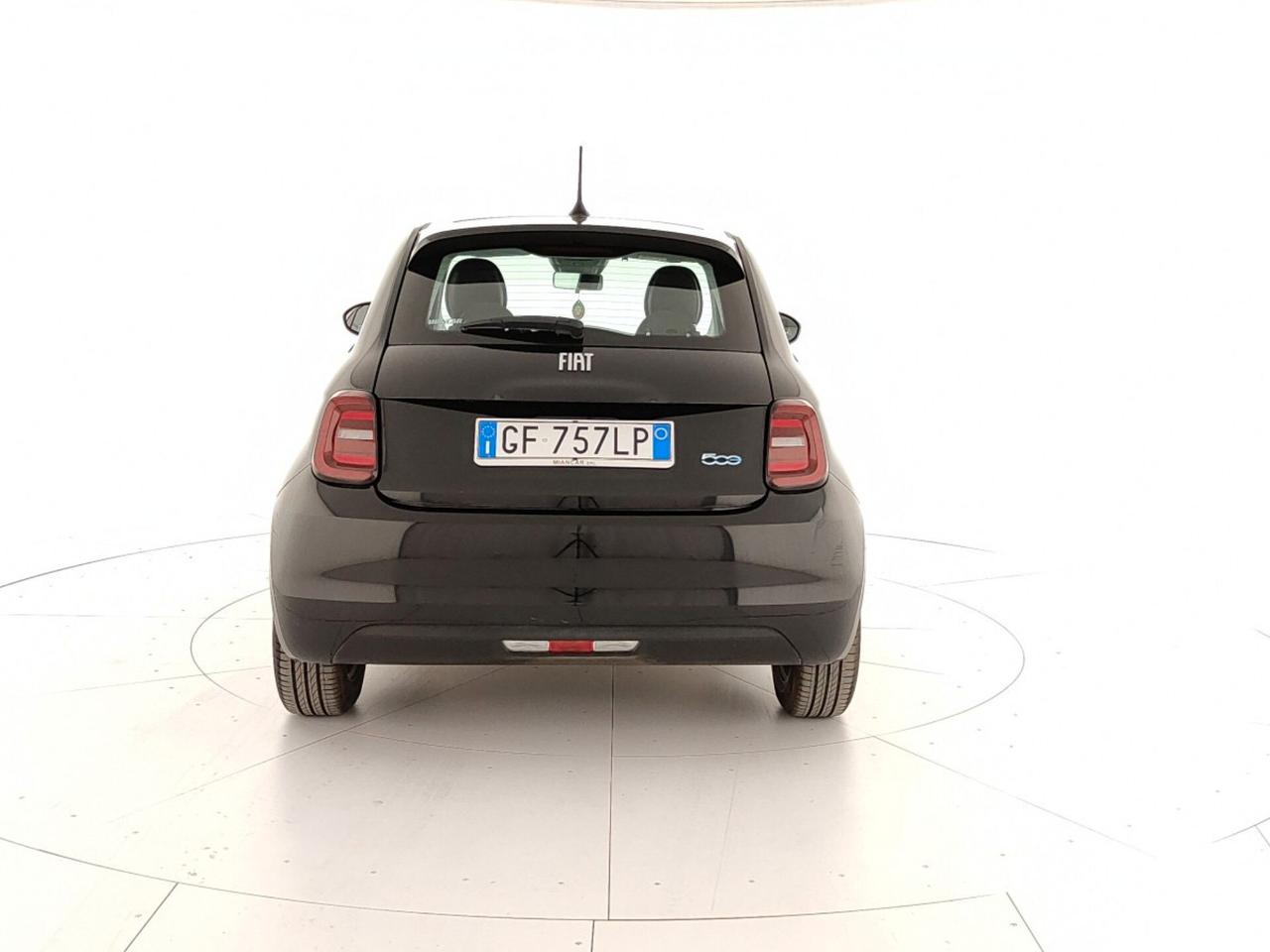 Fiat 500 Passion Berlina 42 kWh