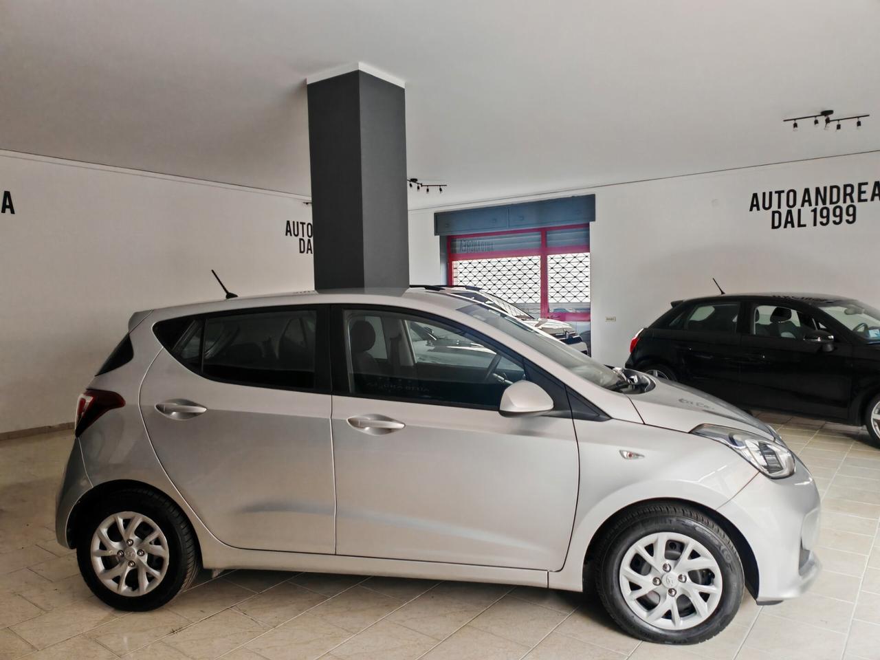 Hyundai i10 1.0 Benzina full optional 2019