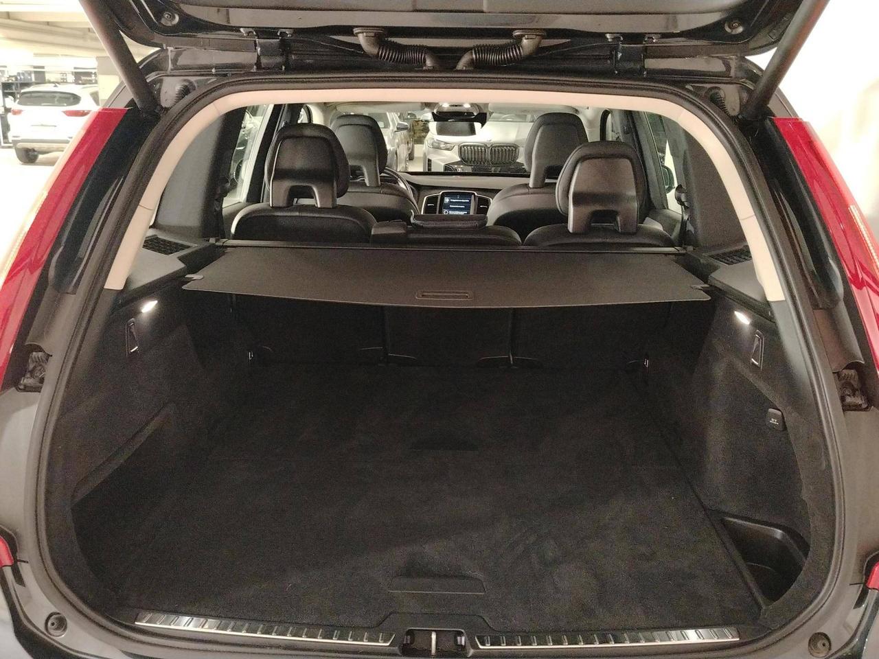 Volvo XC90 2.0 b5 Momentum awd