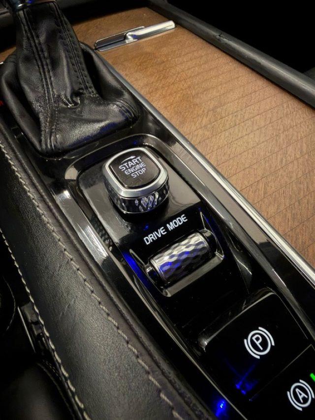 VOLVO V90 D4 AWD Inscription//TETTO//LED//SEDILI RISC & VENT