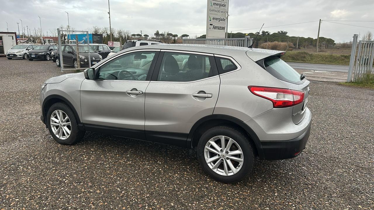Nissan Qashqai 1.5 dCi Visia