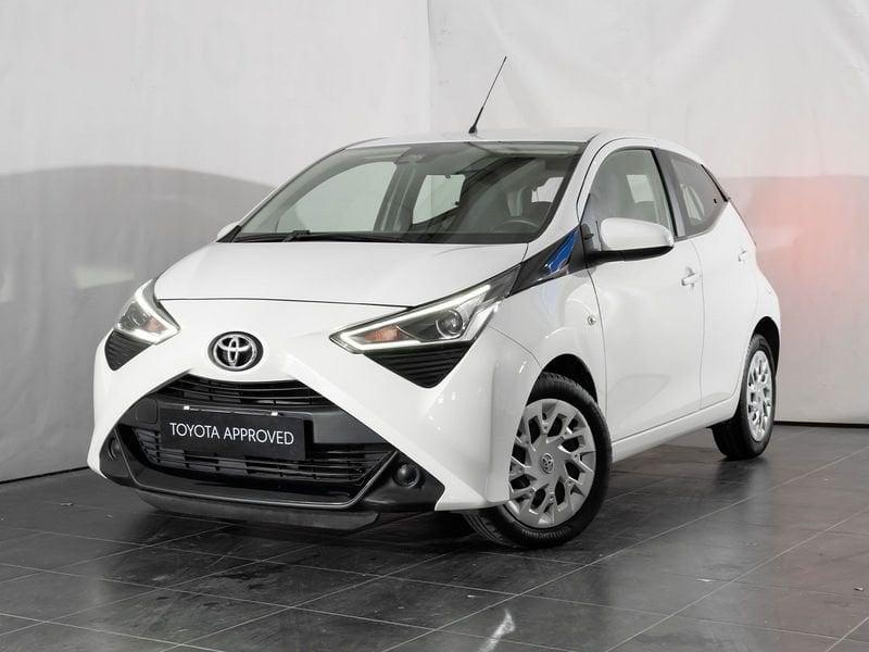 Toyota Aygo Connect 1.0 VVT-i 72 CV 5 porte x-play