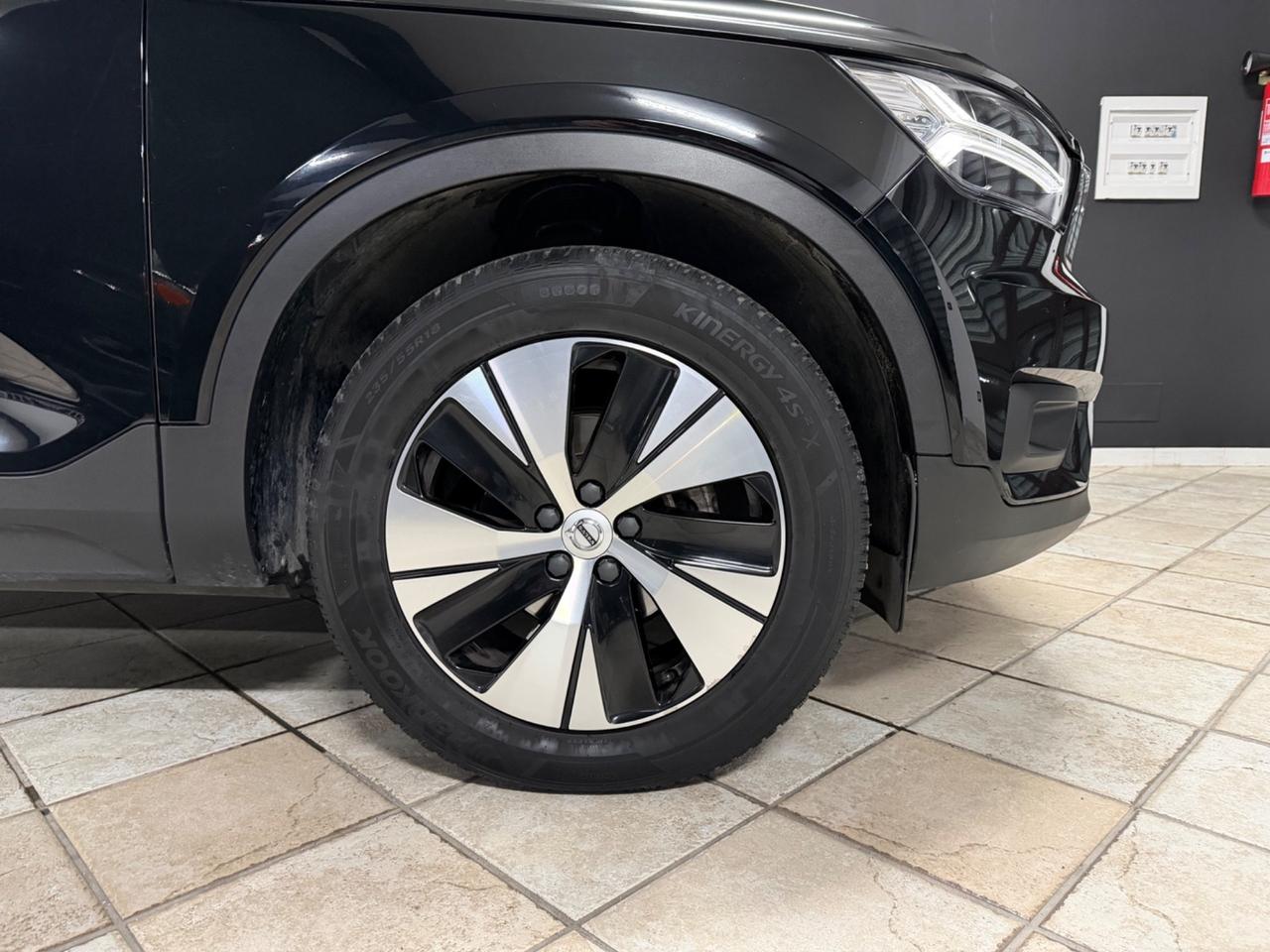 VOLVO XC40 2.0 D3 (150) Momentum 2019