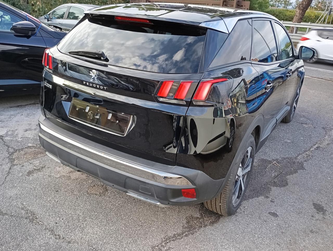 Peugeot 3008 1.5 BlueHDi 130CV Business