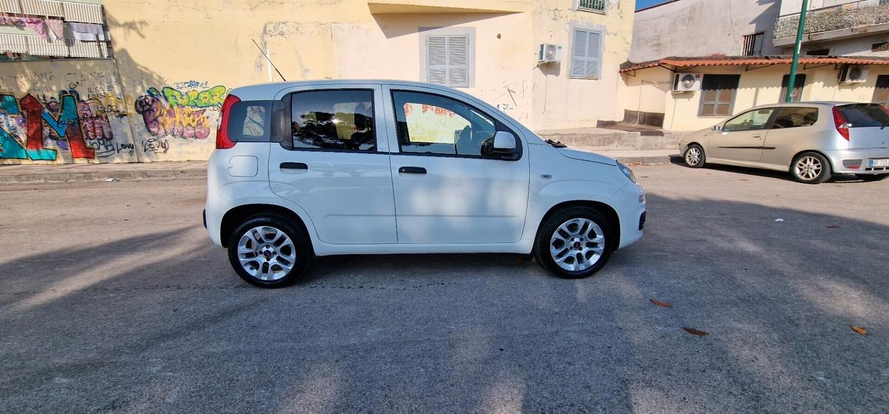 Fiat Panda 1.2 Lounge 69CV FINANZIAMENTI ANCHE SENZA BUSTA PAGA