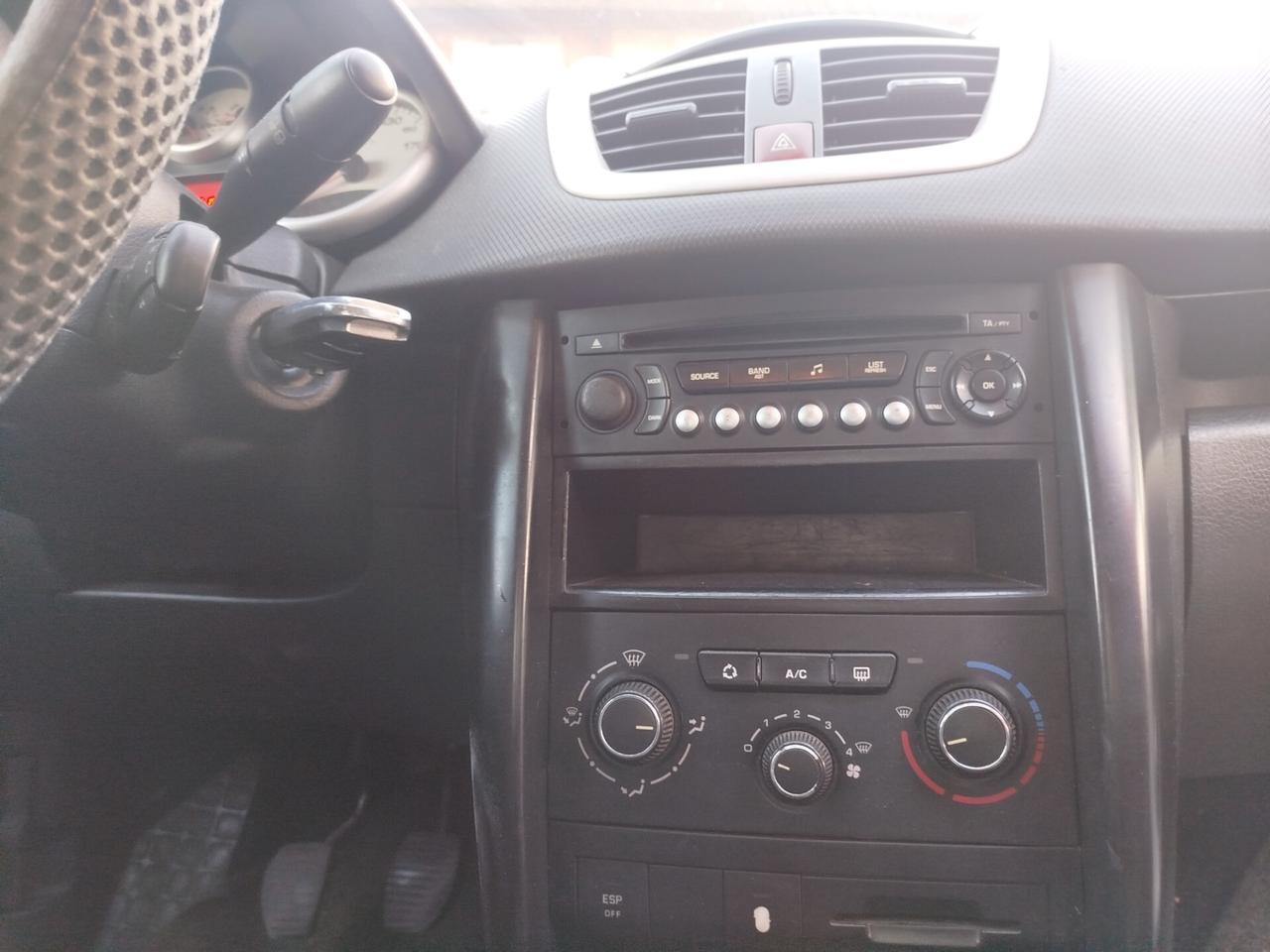 Peugeot 207 1.4 8V 75CV 5p. Energie Sport ECO GPL