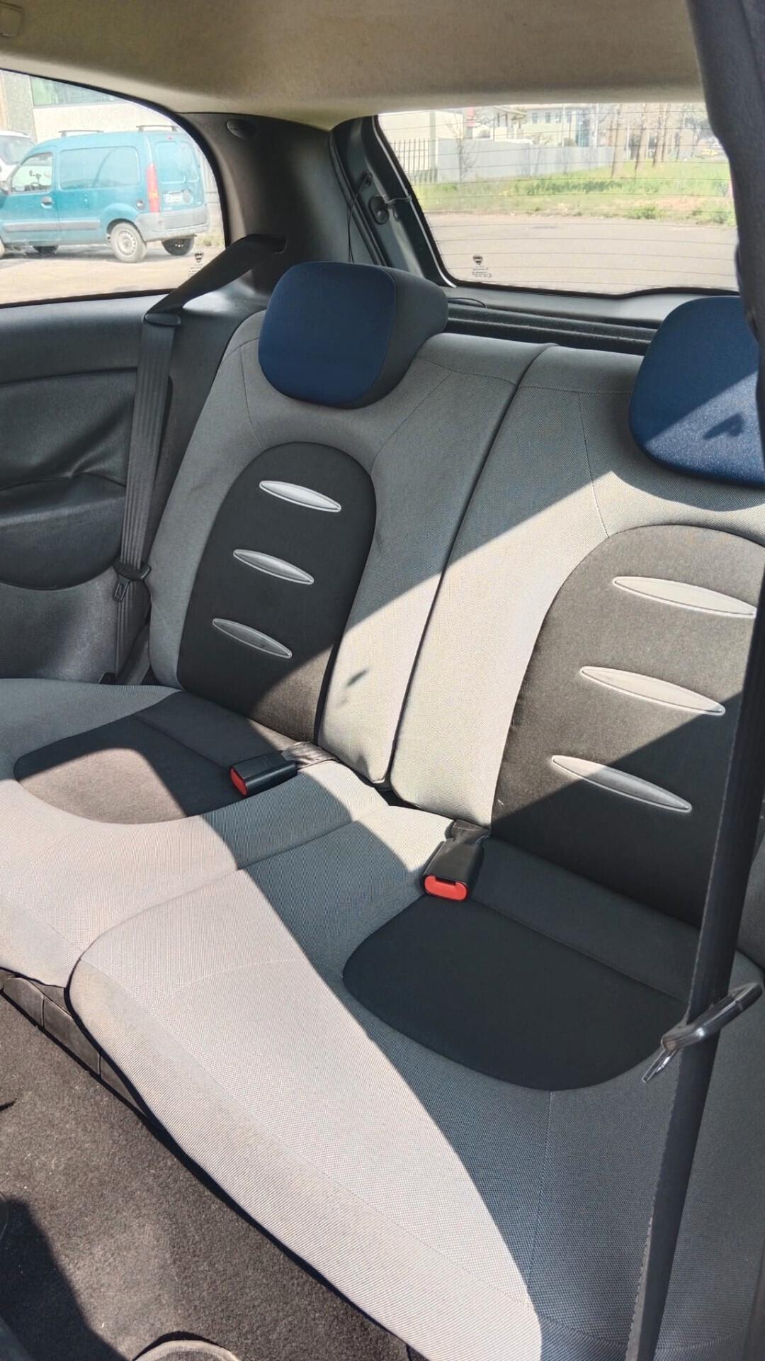 Lancia Ypsilon 1.4 Oro