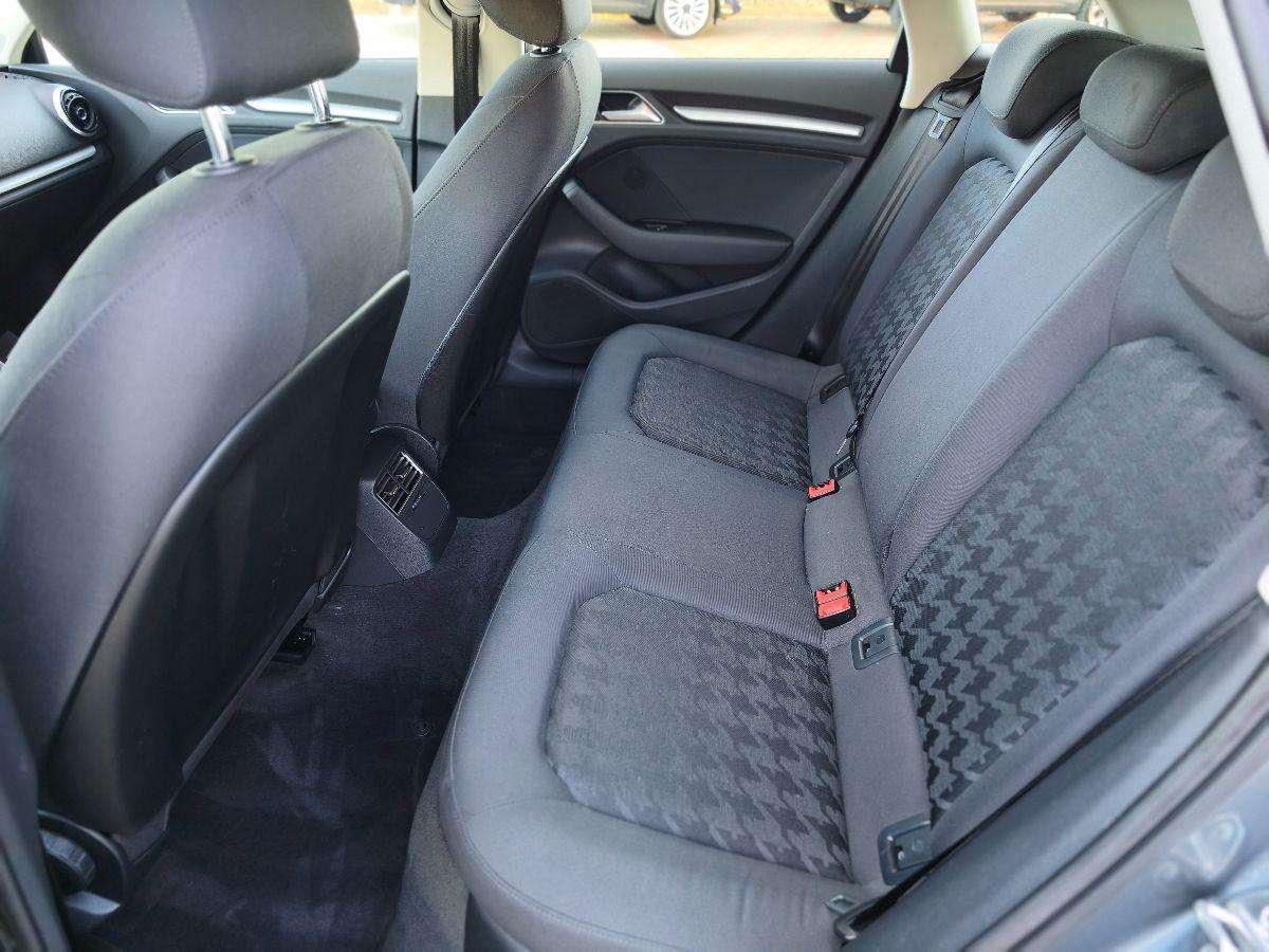 Audi A3 Sportback SPB 1.6 TDI Ambition Cinghia Eseguita