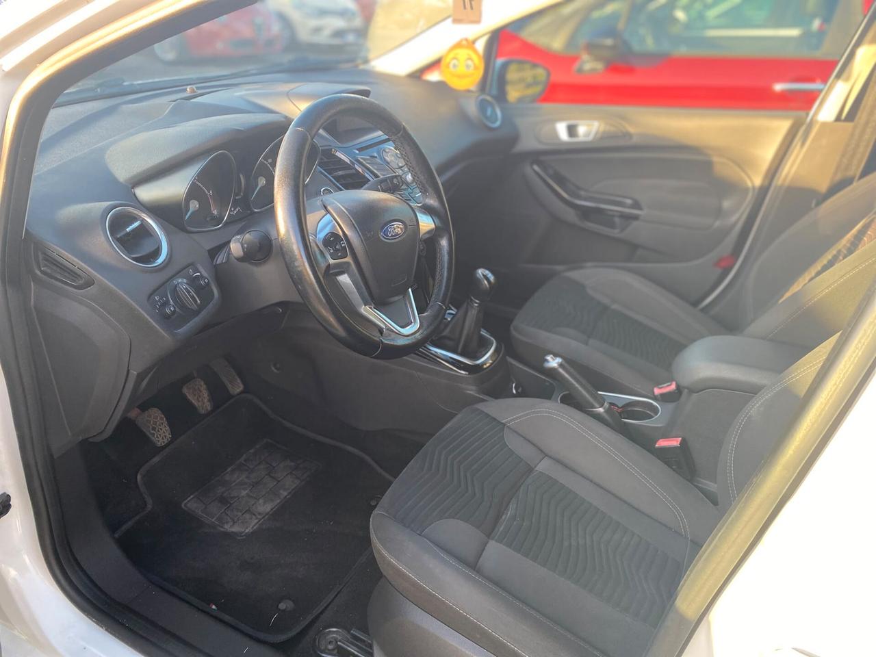 Ford Fiesta 1.5 TDCi 75CV 5 porte Titanium