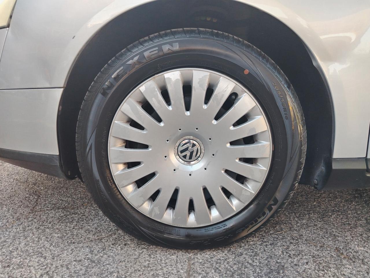 Volkswagen Passat 2.0 TDI DPF Var. Highline
