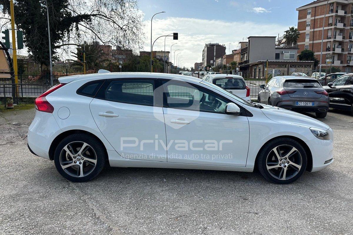 VOLVO V40 D2 Business