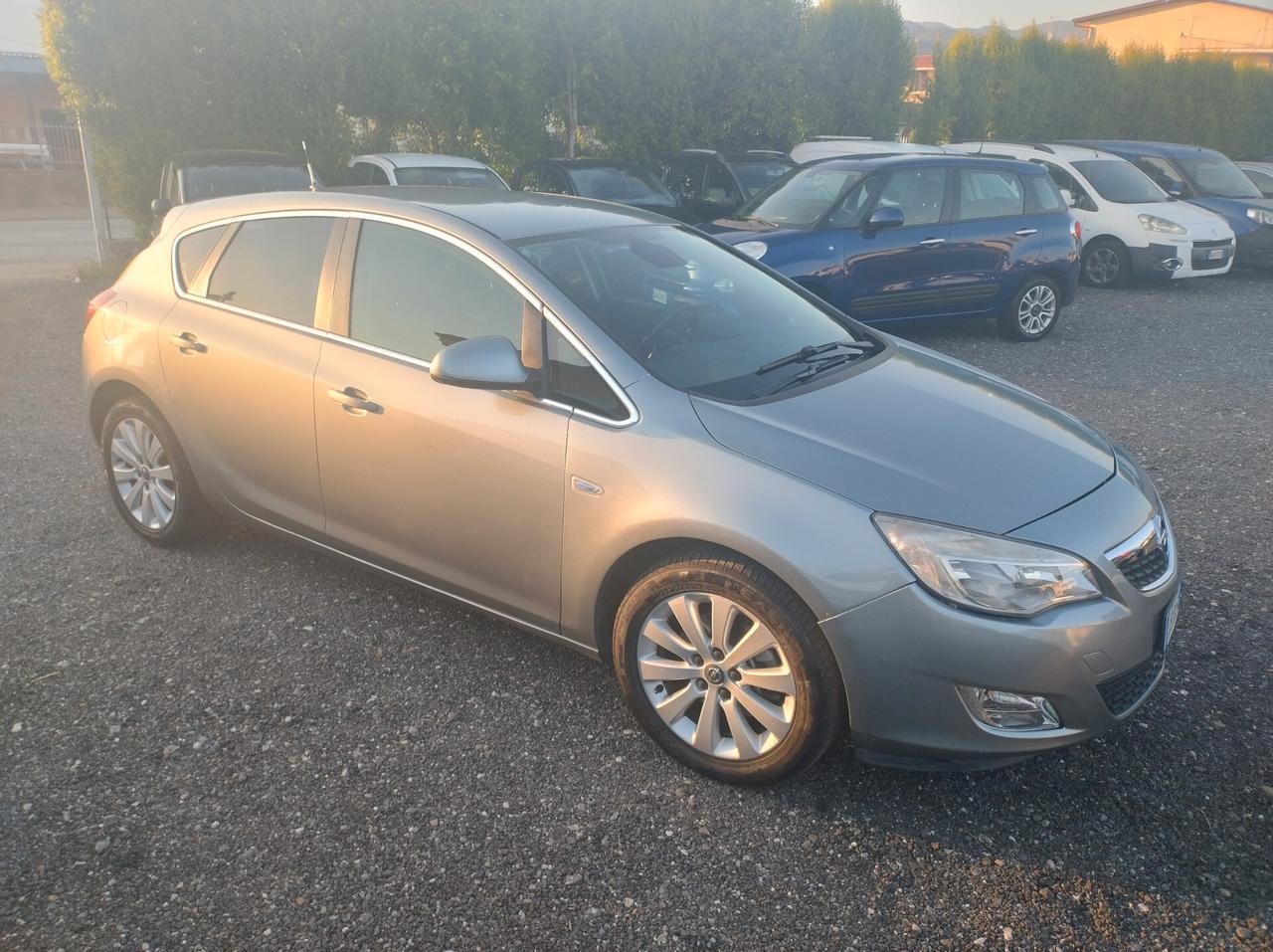 Opel Astra 1.7 CDTI 110CV 5 porte Cosmo