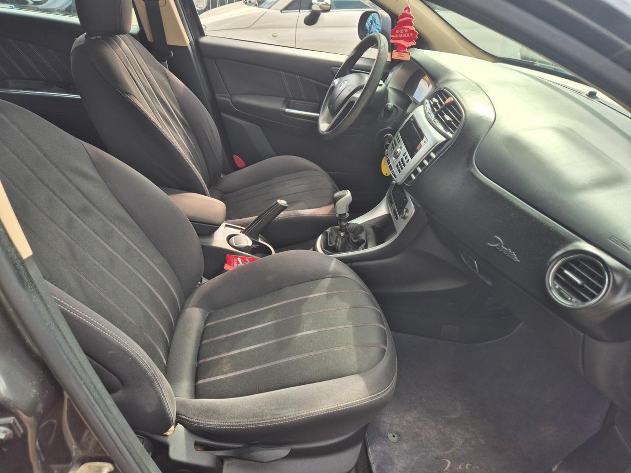 Lancia Delta 1.6 MJT DPF Platino