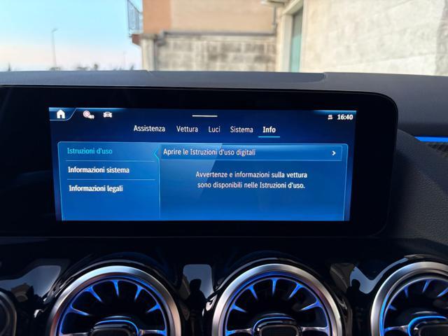 MERCEDES-BENZ GLA 200 d Automatic Premium Amg PACK NIGHT