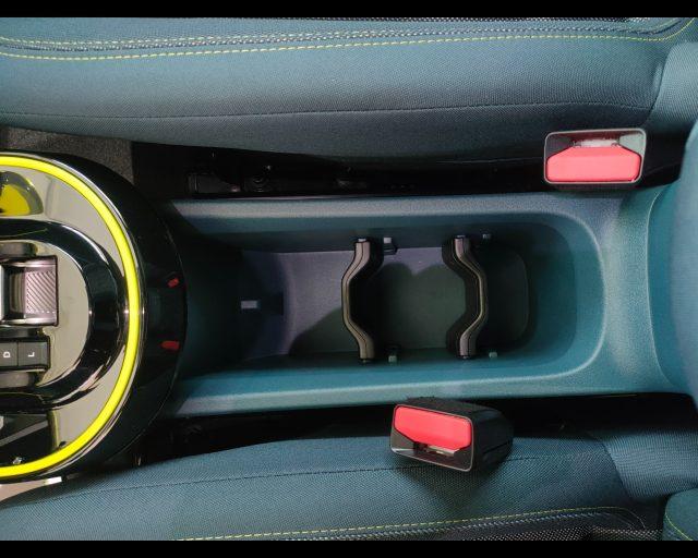 FIAT Grande Panda 1.2 hybrid La Prima 110cv edct